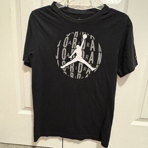 Kids Air Jordan Black T-Shirt Size XL 13-15 Yrs